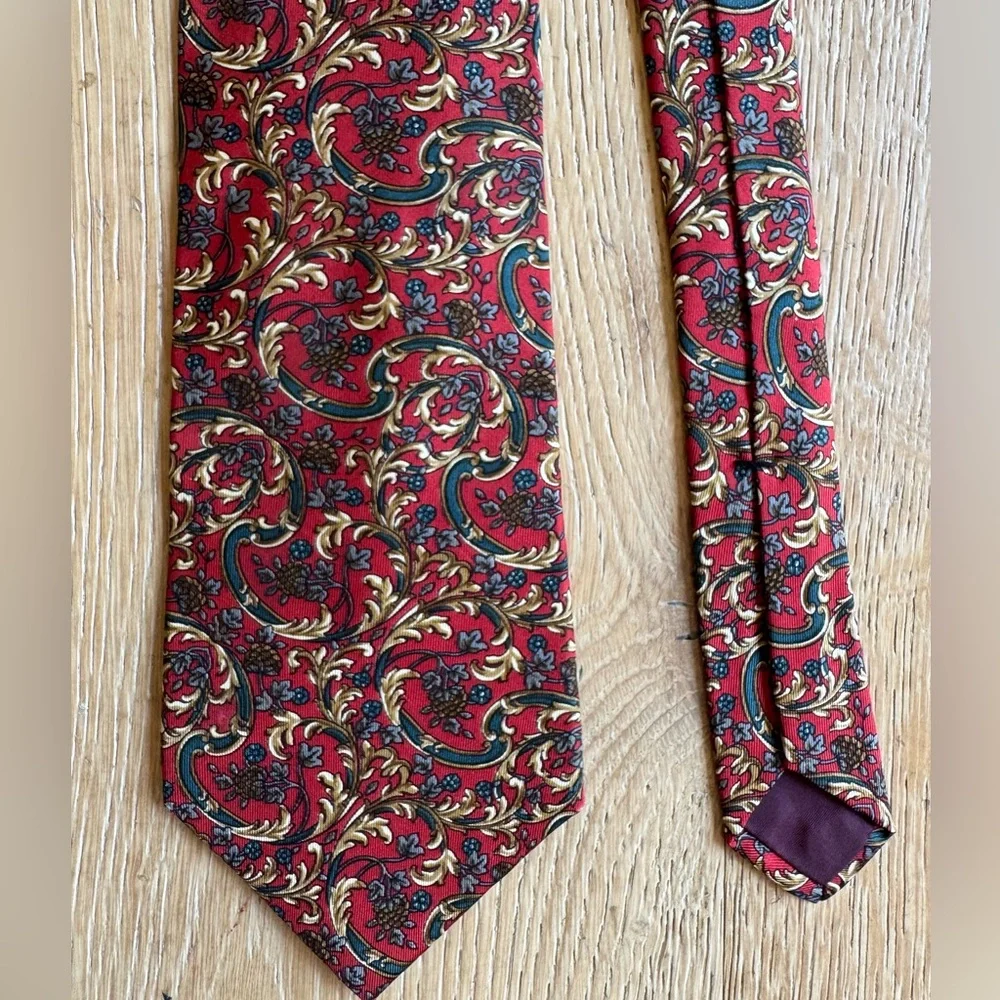 STUNNING SILK Cerruti Vintage tie floral paisley red NWOT Price Firm!